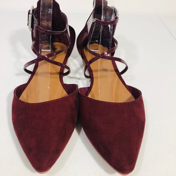 Dolcetta Shoes - NWOT Dolcetta Maroon Flats sz 10